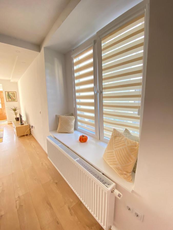 Modern Studio Apartment In The Old Town SJJ Extérieur photo