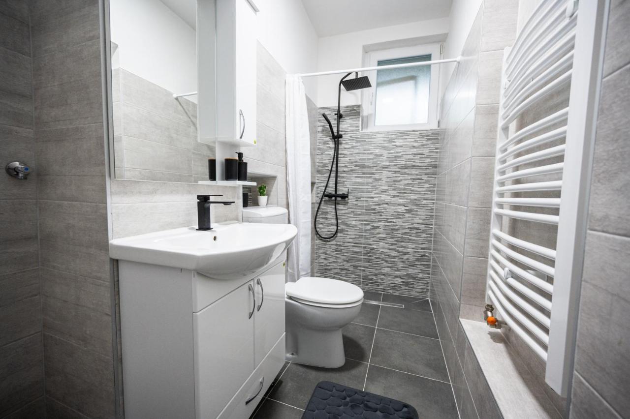 Modern Studio Apartment In The Old Town SJJ Extérieur photo